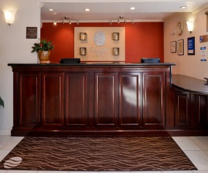 Comfort Inn Castro Valley - Front Desk